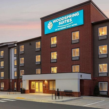 Woodsping Suites Washington Dc East Arena Drive Lake Arbor Екстер'єр фото