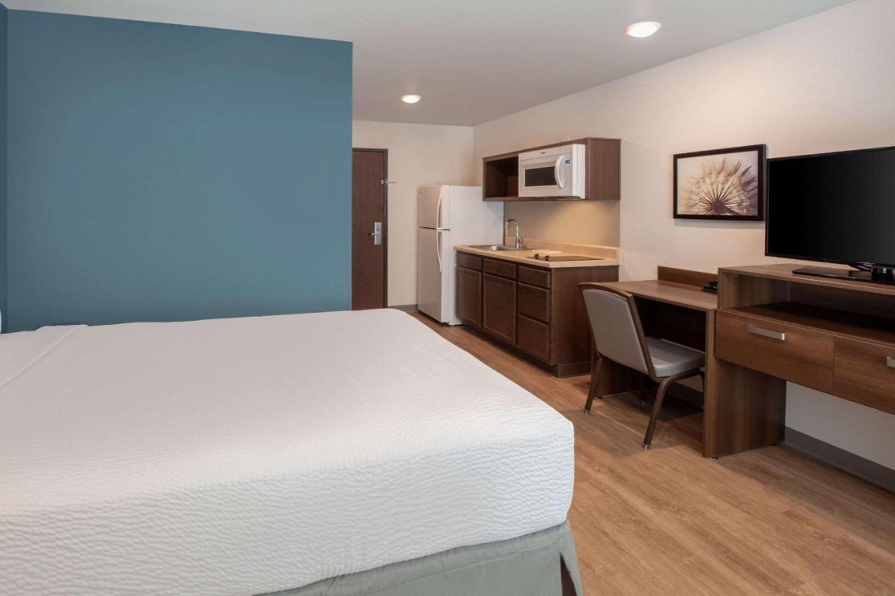 Woodsping Suites Washington Dc East Arena Drive Lake Arbor Екстер'єр фото