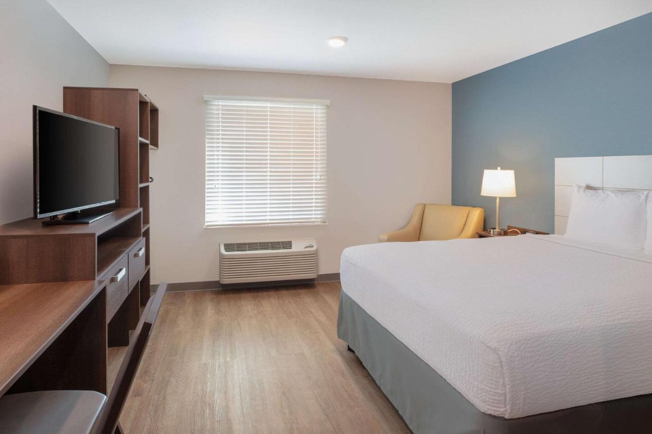 Woodsping Suites Washington Dc East Arena Drive Lake Arbor Екстер'єр фото