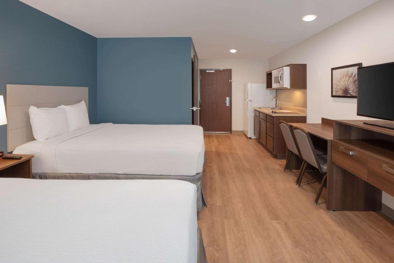 Woodsping Suites Washington Dc East Arena Drive Lake Arbor Екстер'єр фото